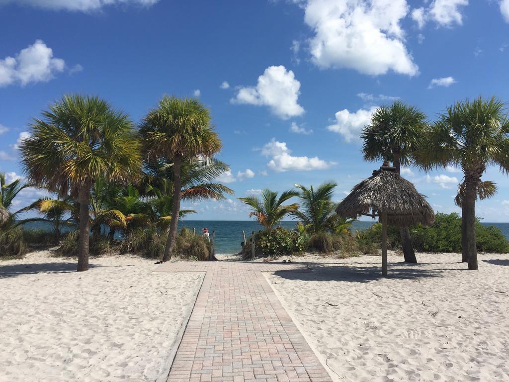 Beach Haus Key Biscayne Contemporary Apartments Екстериор снимка